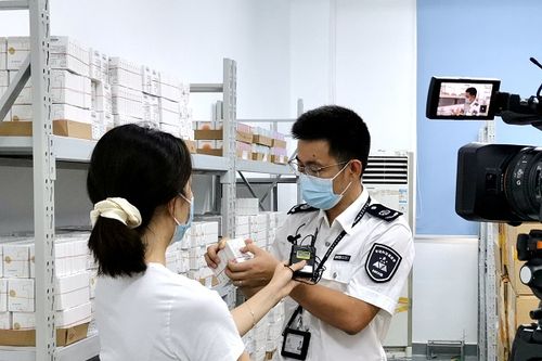 深圳市市场监管局龙华局开展医疗器械安全生产周执法检查宣传活动